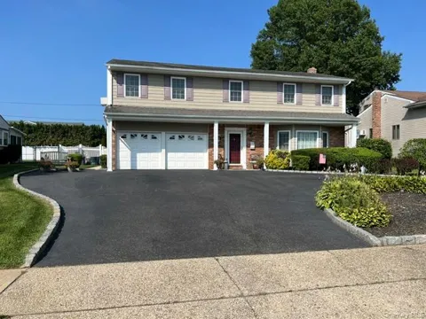 32 Columbine Lane