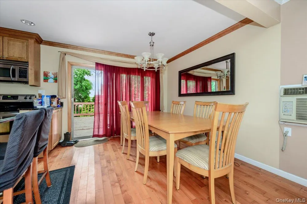 312 W Waukena Avenue Oceanside, NY 11572
