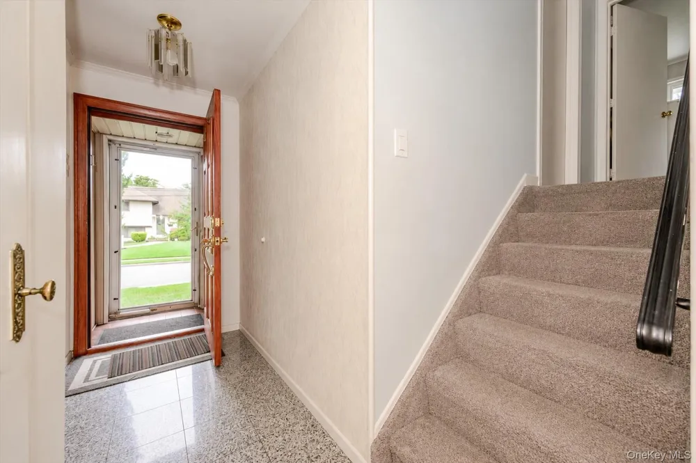 312 W Waukena Avenue Oceanside, NY 11572
