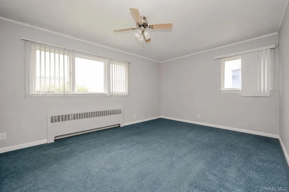 312 W Waukena Avenue Oceanside, NY 11572