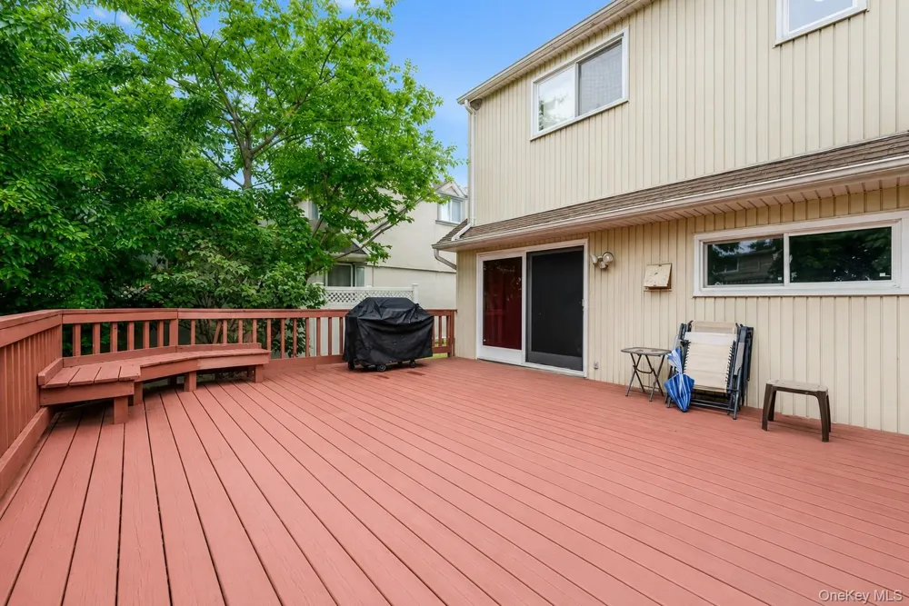 312 W Waukena Avenue Oceanside, NY 11572