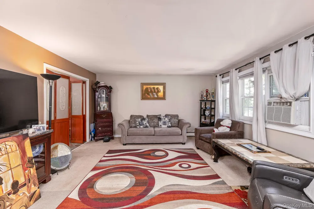 312 Peconic Avenue Medford, NY 11763