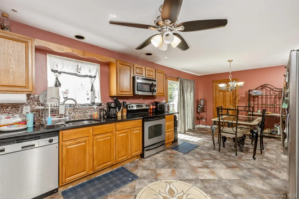 312 Peconic Avenue Medford, NY 11763
