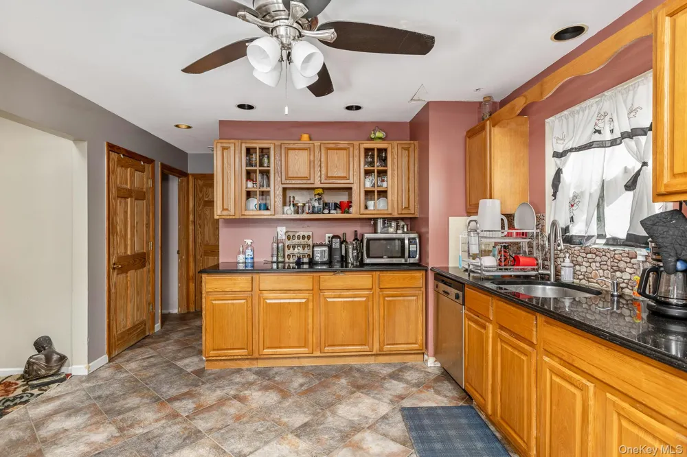 312 Peconic Avenue Medford, NY 11763