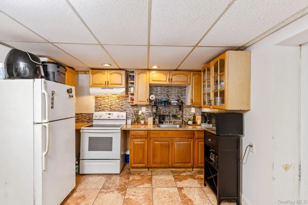 312 Peconic Avenue Medford, NY 11763