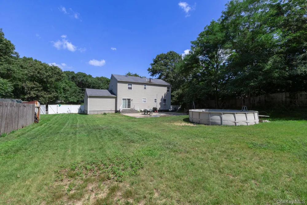312 Peconic Avenue Medford, NY 11763