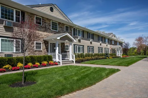 303 Robinson Avenue #7