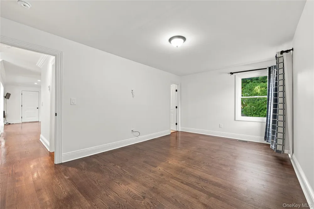 22 Forest Drive Jericho, NY 11753