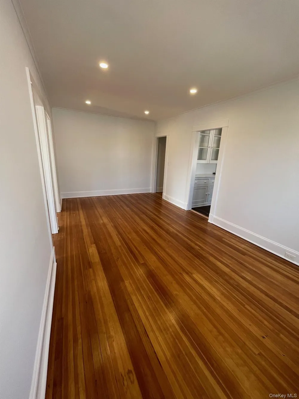 510 Montauk Highway #Upper East Apartment Eastport, NY 11941