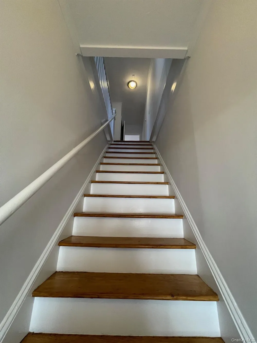 510 Montauk Highway #Upper East Apartment Eastport, NY 11941
