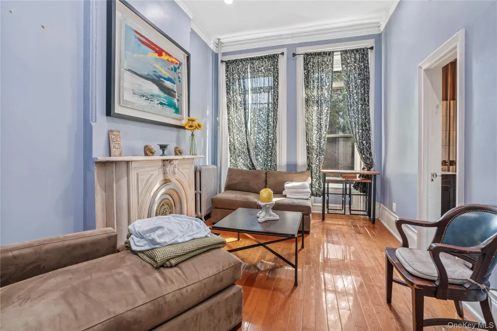 220 E 116th Street #2nd Floor New York (Manhattan), NY 10029