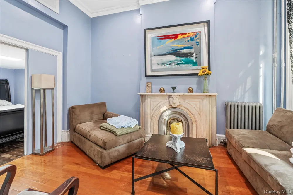 220 E 116th Street #2nd Floor New York (Manhattan), NY 10029