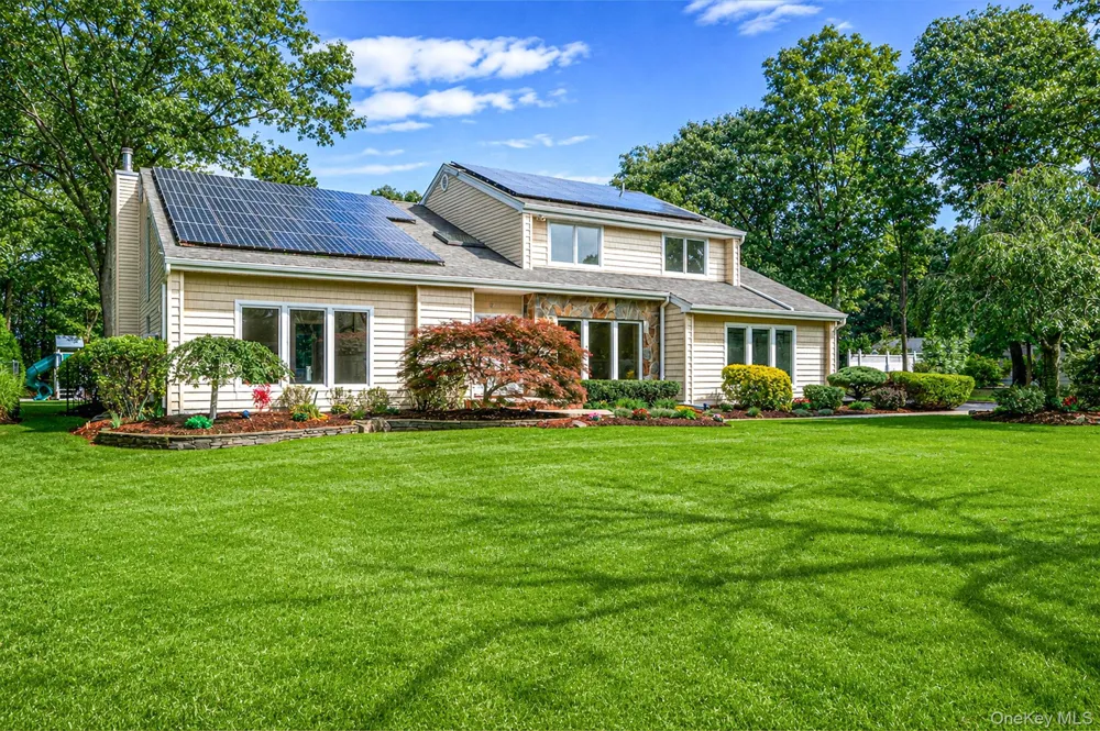 32 Annandale Road Commack, NY 11725