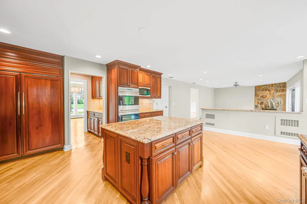 32 Annandale Road Commack, NY 11725