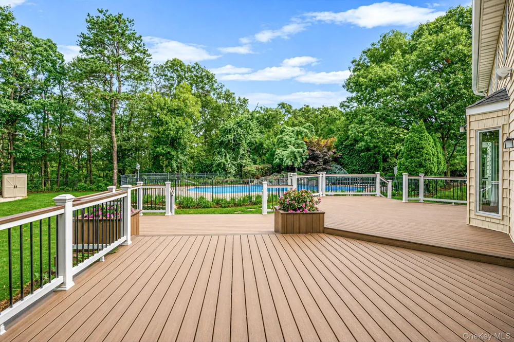 32 Annandale Road Commack, NY 11725