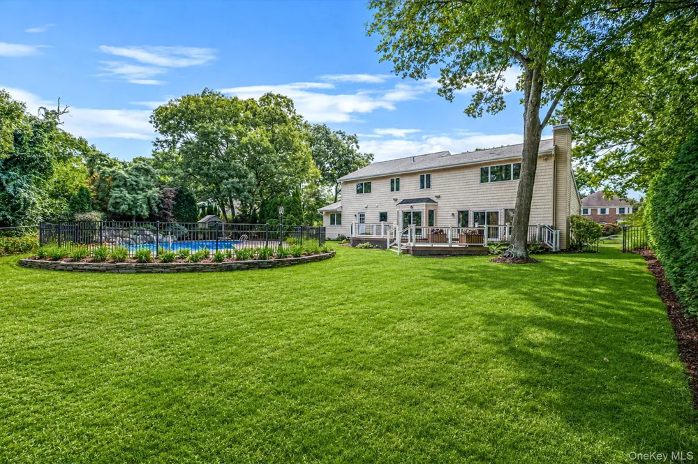 32 Annandale Road Commack, NY 11725