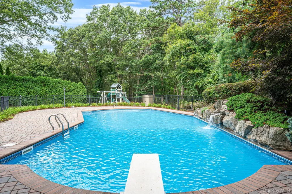 32 Annandale Road Commack, NY 11725