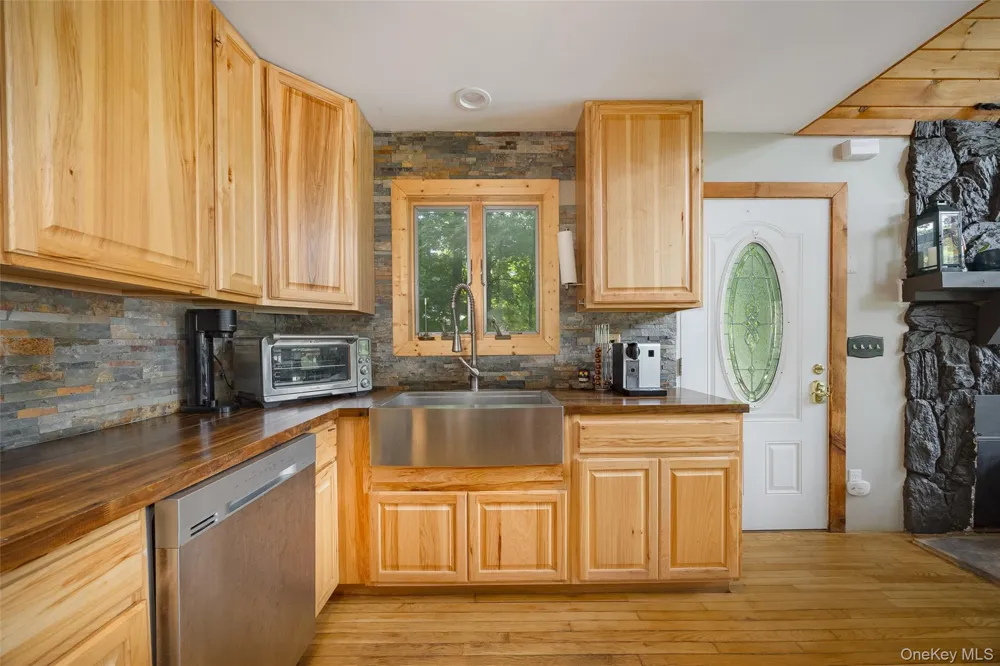 36 Greenwood Drive Beacon, NY 12508