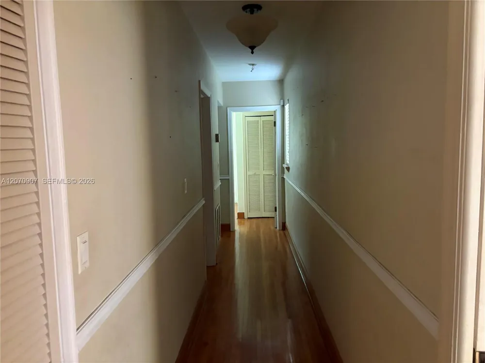 805 Paradiso Ave #805 Coral Gables, FL 33146