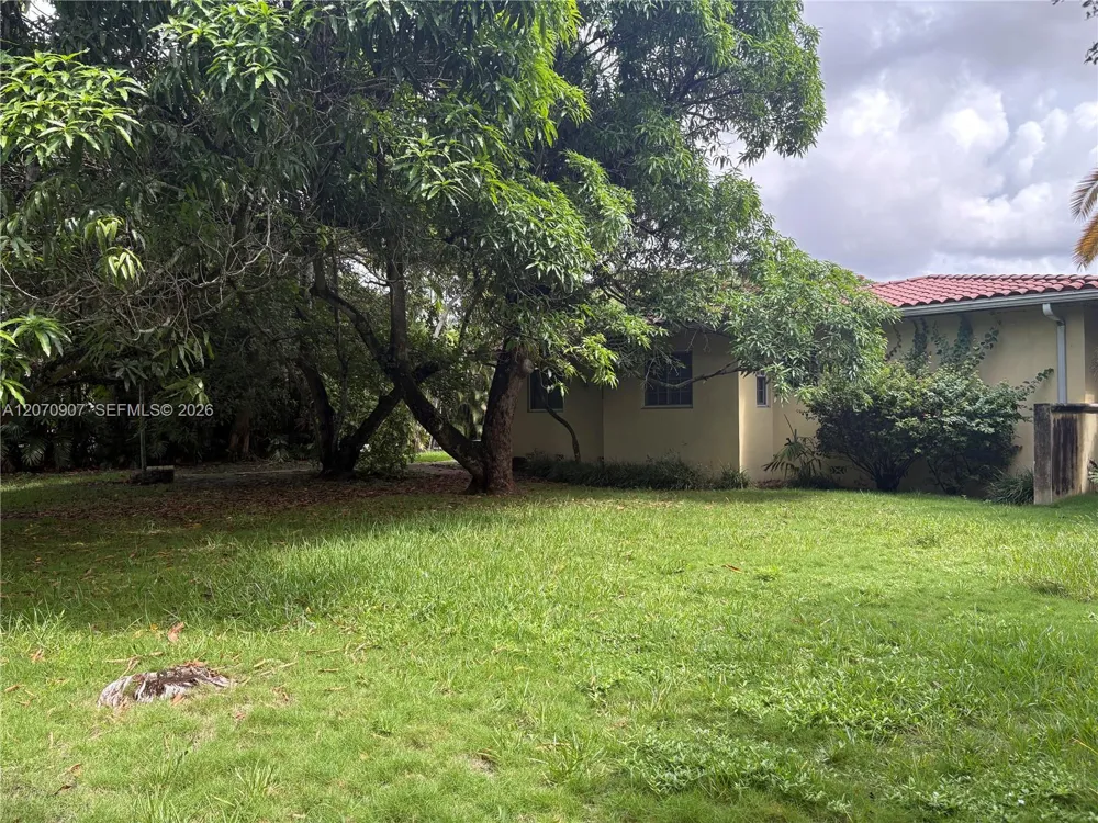 805 Paradiso Ave #805 Coral Gables, FL 33146
