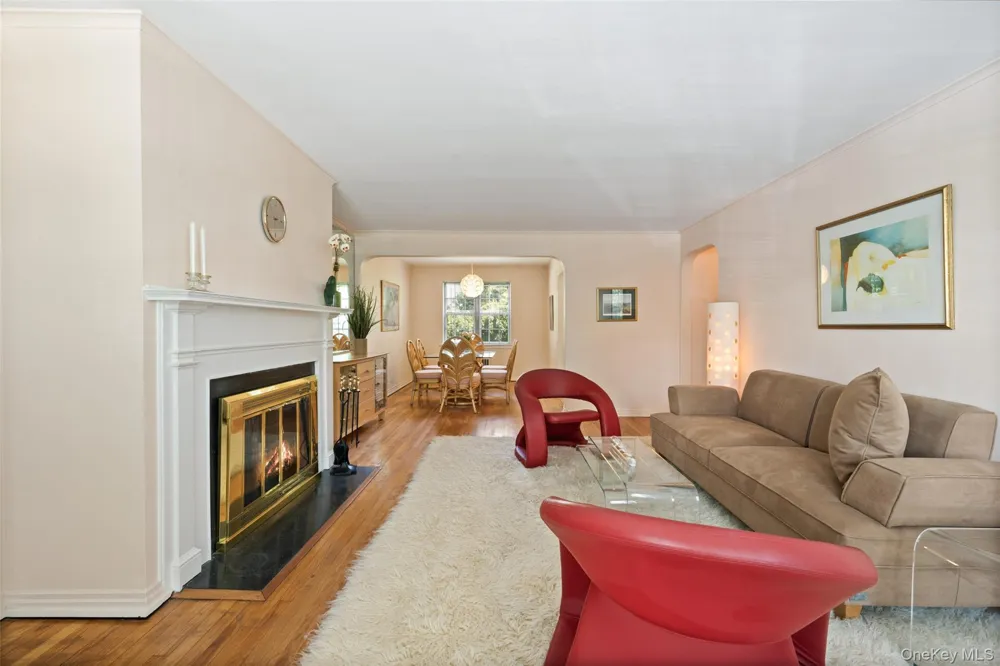 20 Lake Avenue #20 Bronxville, NY 10708