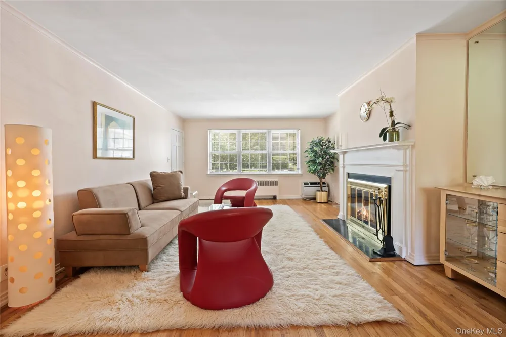 20 Lake Avenue #20 Bronxville, NY 10708
