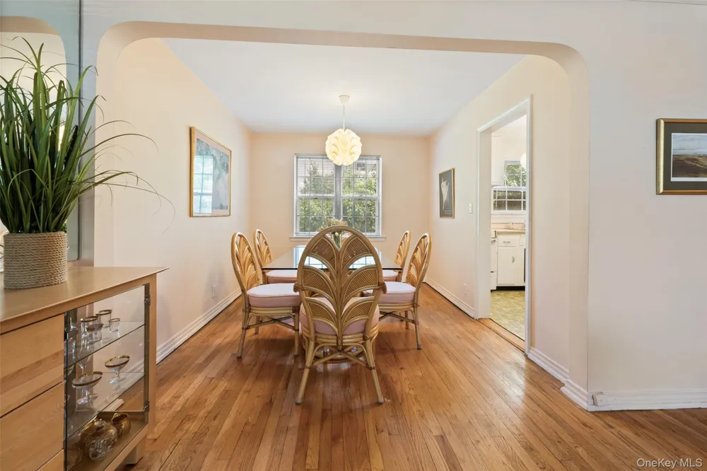 20 Lake Avenue #20 Bronxville, NY 10708