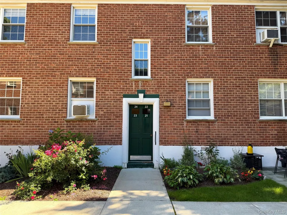 182 Pinewood Road #23 Hartsdale, NY 10530
