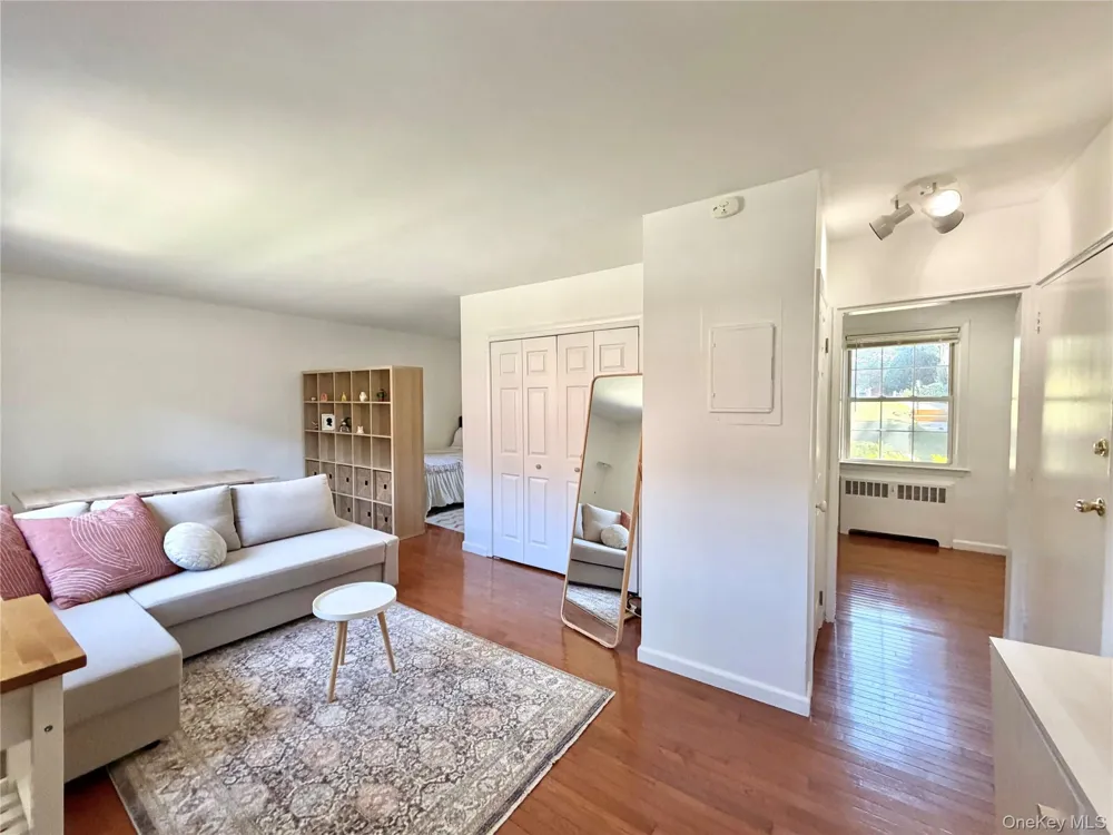182 Pinewood Road #23 Hartsdale, NY 10530