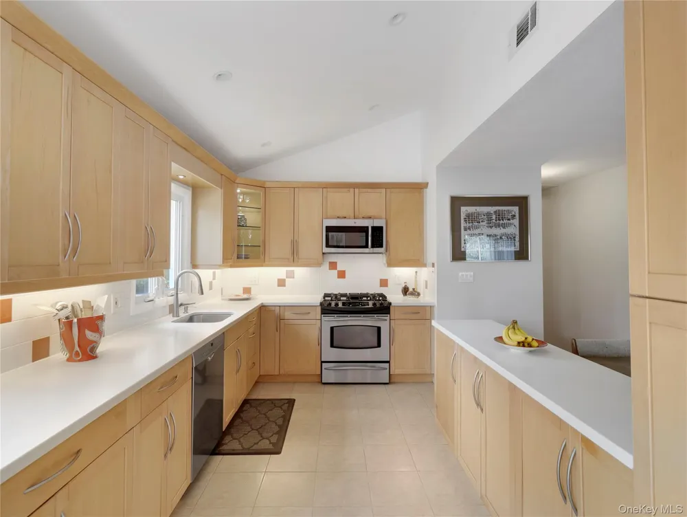 27 Eldor Avenue New City, NY 10956