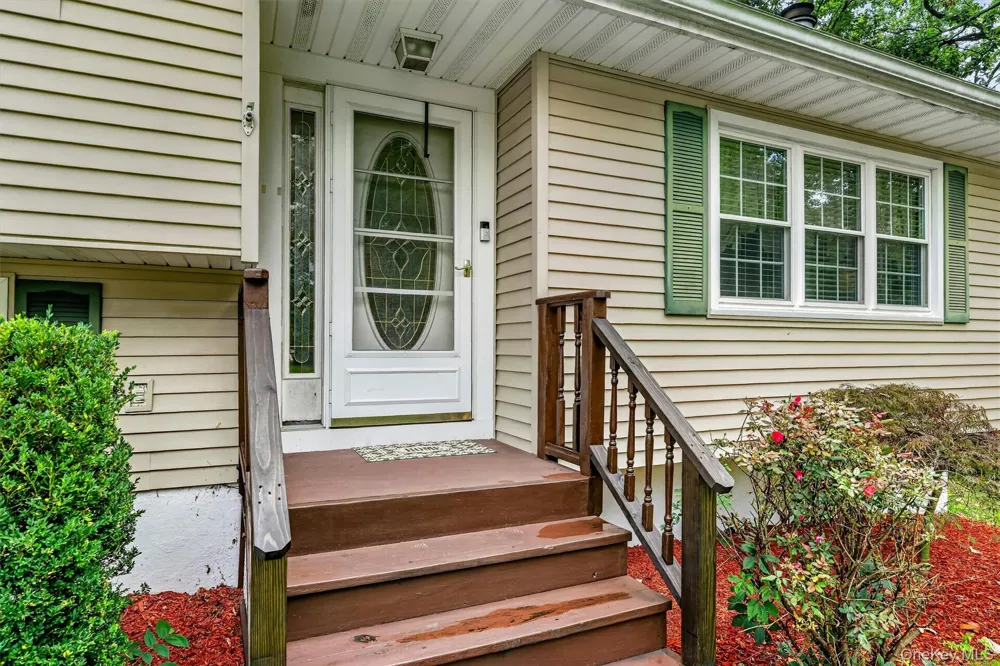 22 Elliott Place New Hampton, NY 10958