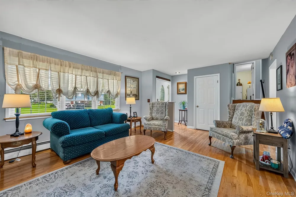 22 Elliott Place New Hampton, NY 10958