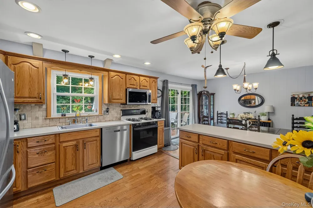 22 Elliott Place New Hampton, NY 10958