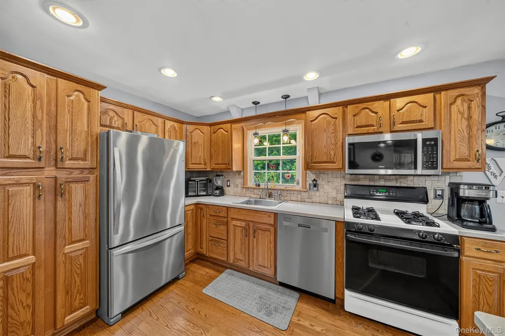 22 Elliott Place New Hampton, NY 10958