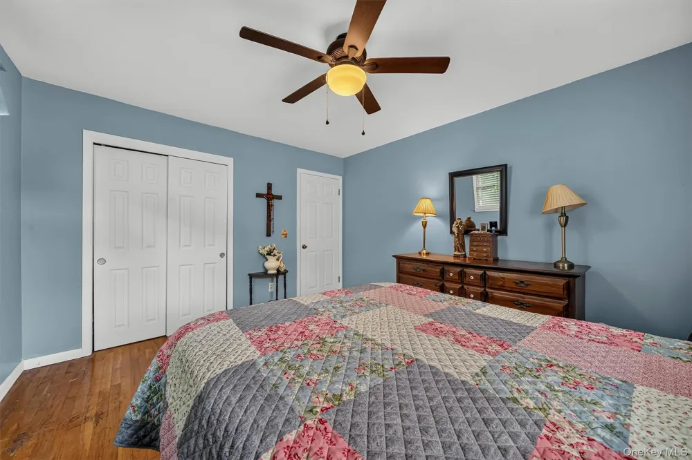 22 Elliott Place New Hampton, NY 10958
