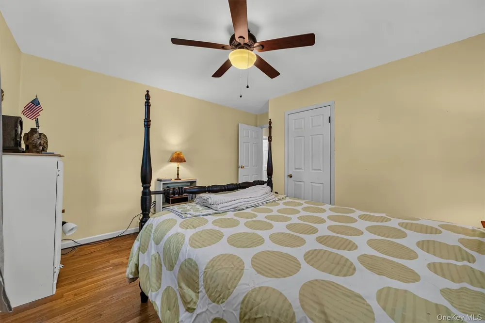 22 Elliott Place New Hampton, NY 10958