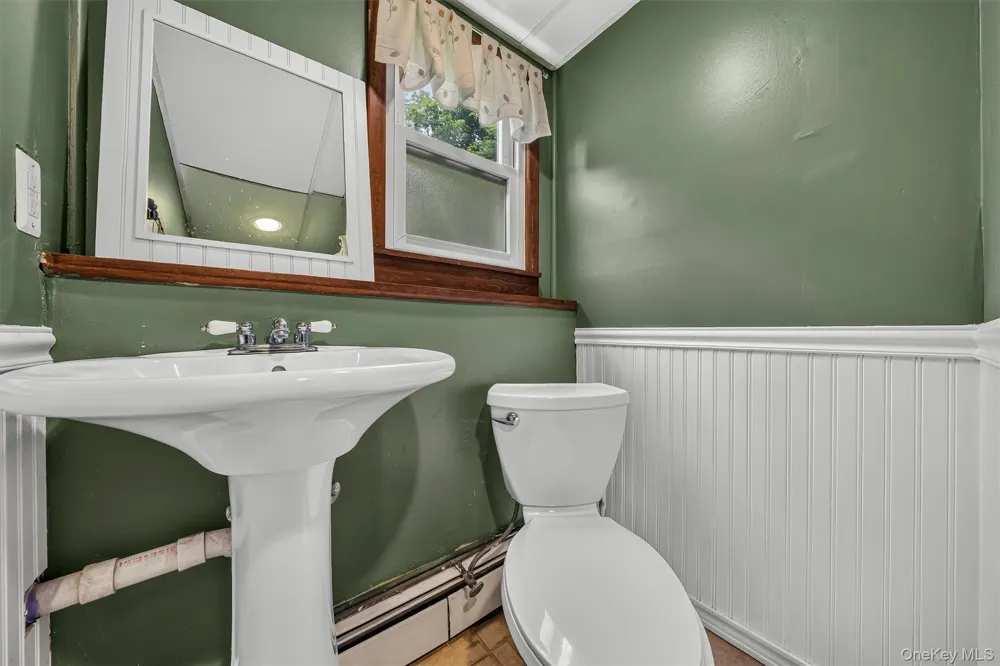 22 Elliott Place New Hampton, NY 10958