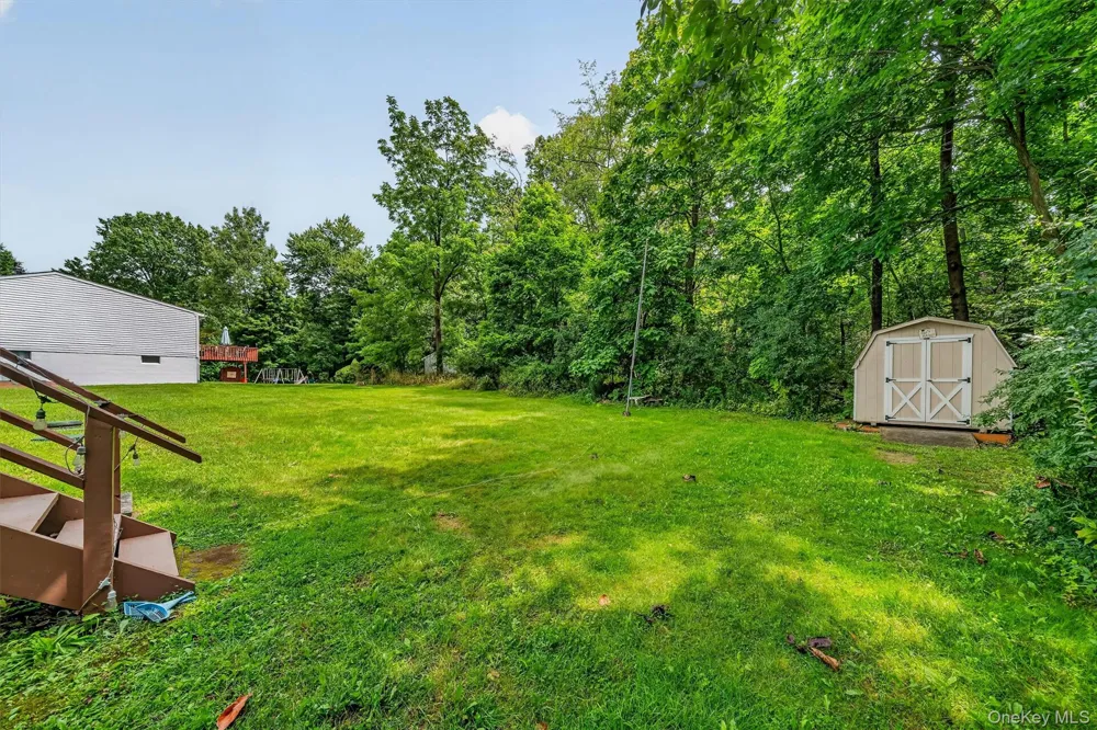 22 Elliott Place New Hampton, NY 10958