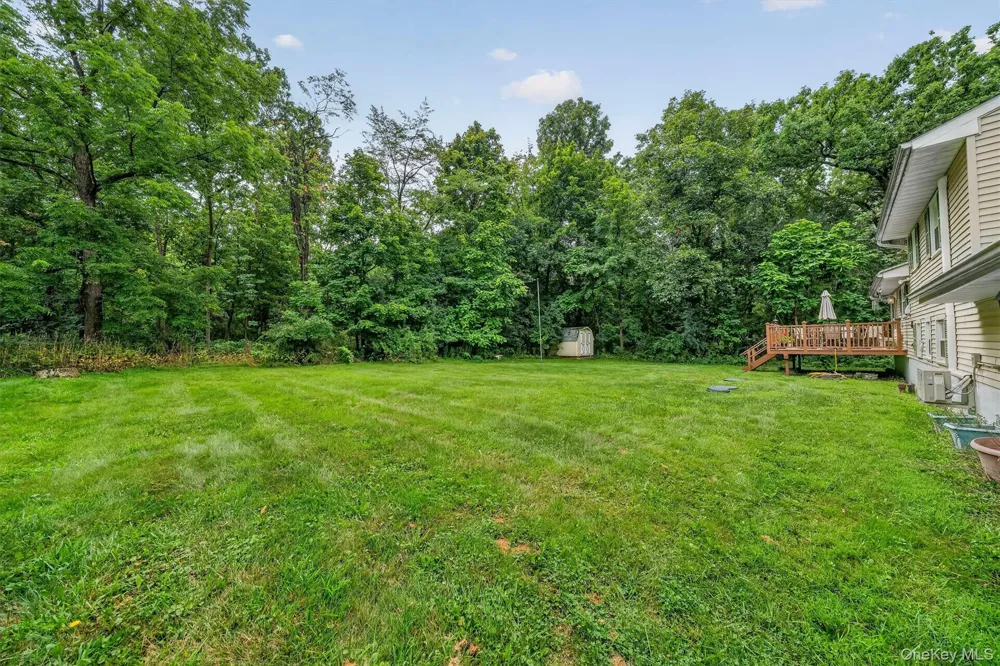 22 Elliott Place New Hampton, NY 10958