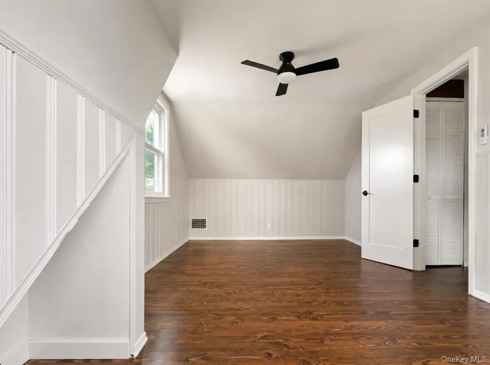15 Berkshire Road Merrick, NY 11566