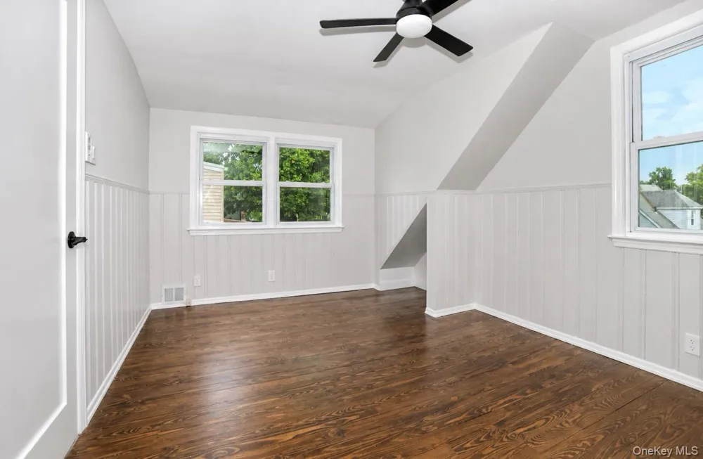 15 Berkshire Road Merrick, NY 11566