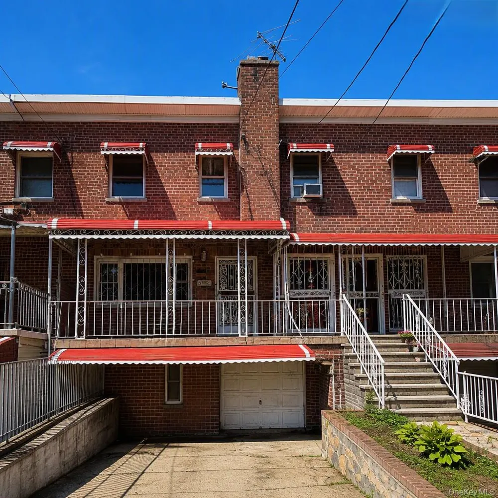 3029 Matthews Avenue Bronx, NY 10467