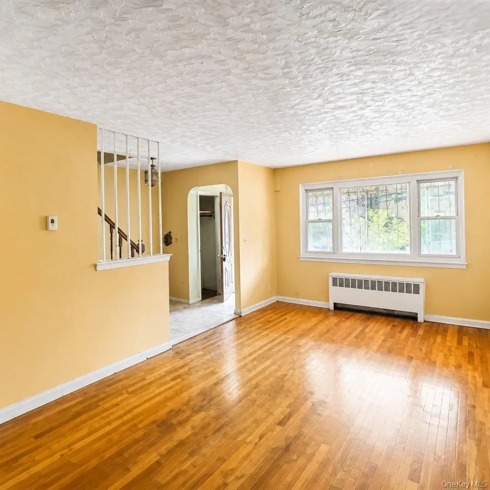 3029 Matthews Avenue Bronx, NY 10467