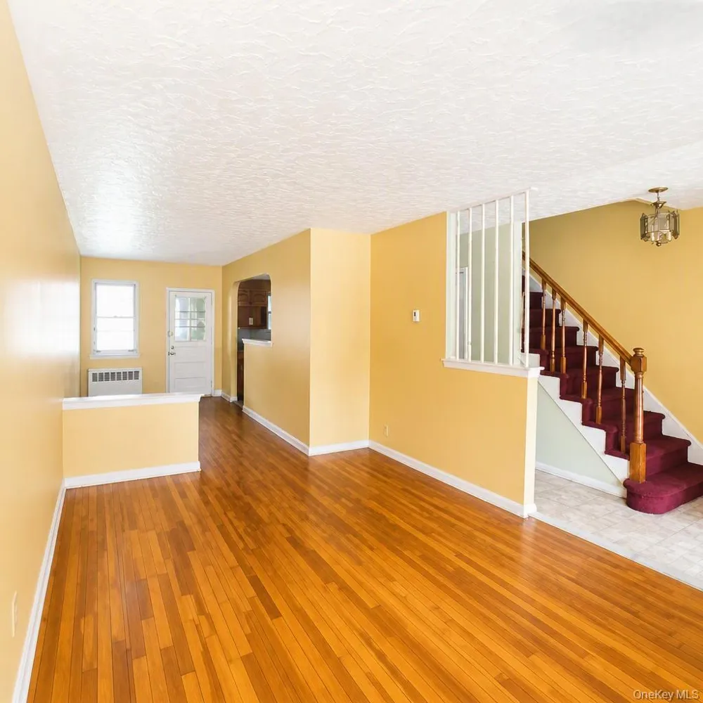 3029 Matthews Avenue Bronx, NY 10467