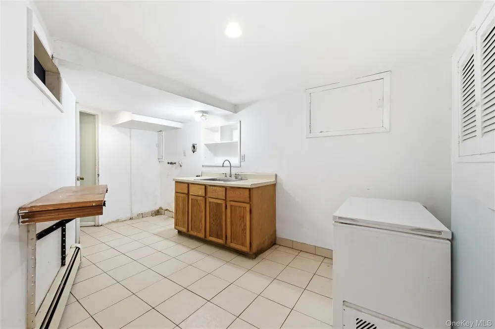 105 Corona Avenue Valley Stream, NY 11580