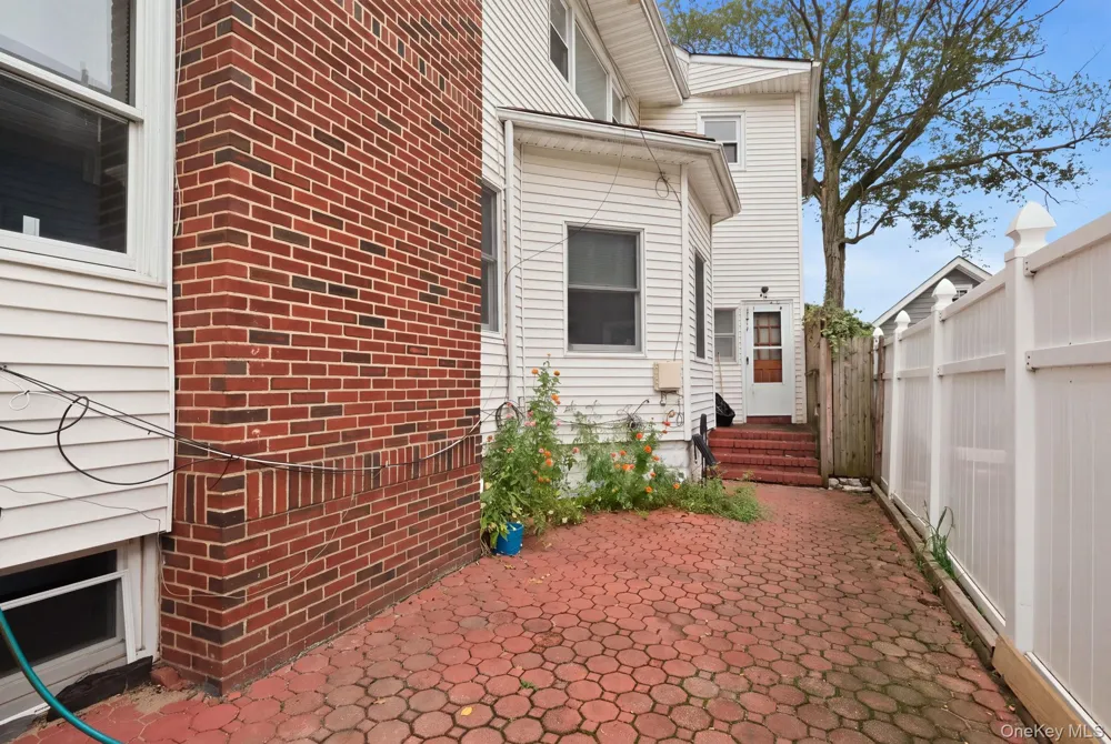 105 Corona Avenue Valley Stream, NY 11580