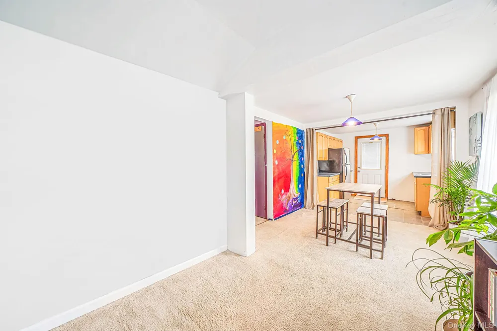 21 Cherokee Drive Bay Shore, NY 11706