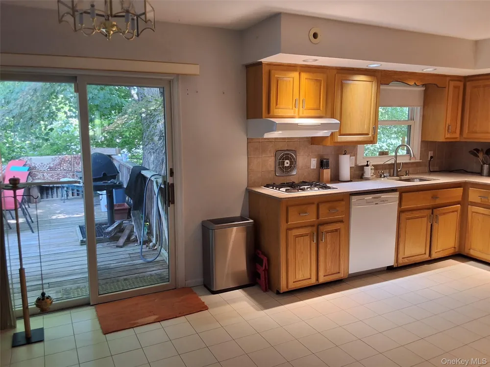 6 Strathmore Drive New City, NY 10956