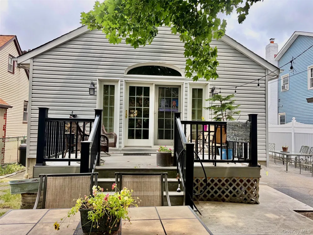 8456 252nd Street Bellerose, NY 11426