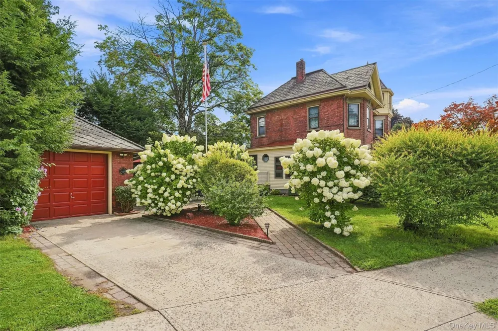 349 Albany Avenue Kingston, NY 12401